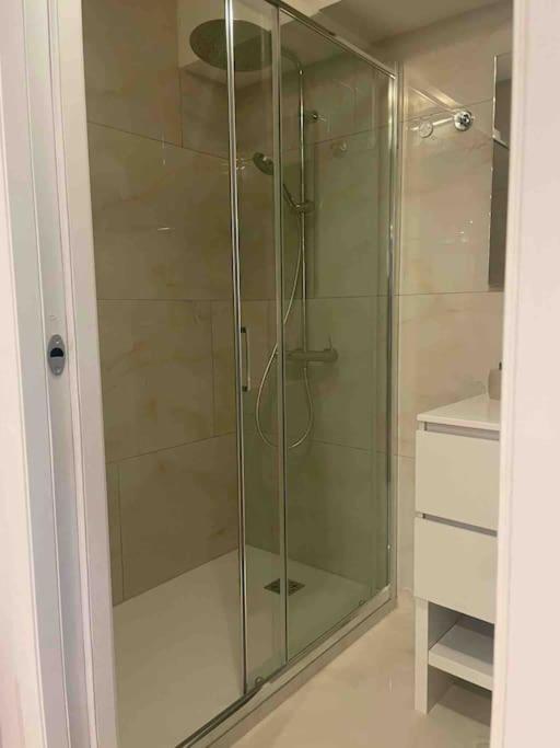 Appartamento Con Piscina E Sauna 比索内 外观 照片